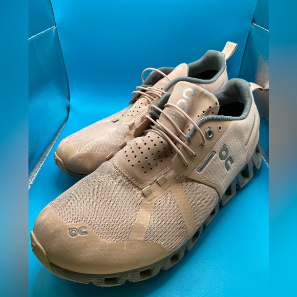 On Running Shoes - ON RUNNING CLOUD WP WOMEN ROSE/LUNAR SIZE 10 U.S.  19.99831. Amazing Condition